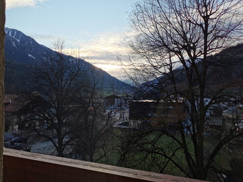 2. Hotelzimmer. Noch schnell die Wetterberichte für morgen gecheckt, aber überall ähnliche Prognosen.