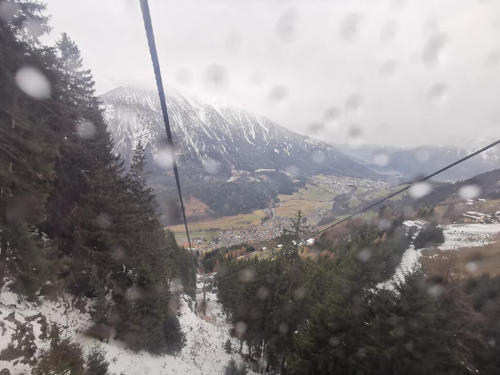 3. Am nächsten Morgen gehts gleich mit dem Skibus weiter zur Acherkogelbahn.