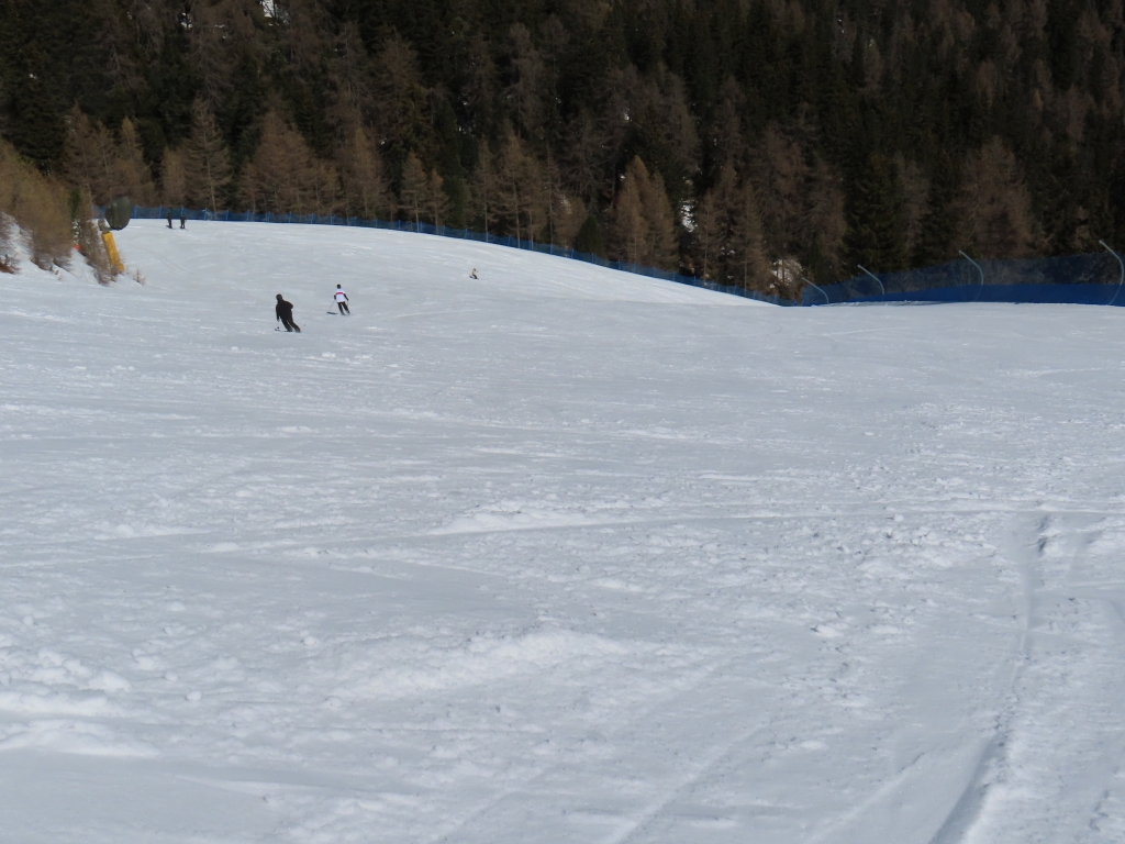 Erster Hang der langen Talabfahrt. Diese ging am Vormittag sehr gut und selbst nach 16.00 Uhr hat sie insgesamt noch Spaß gemacht.