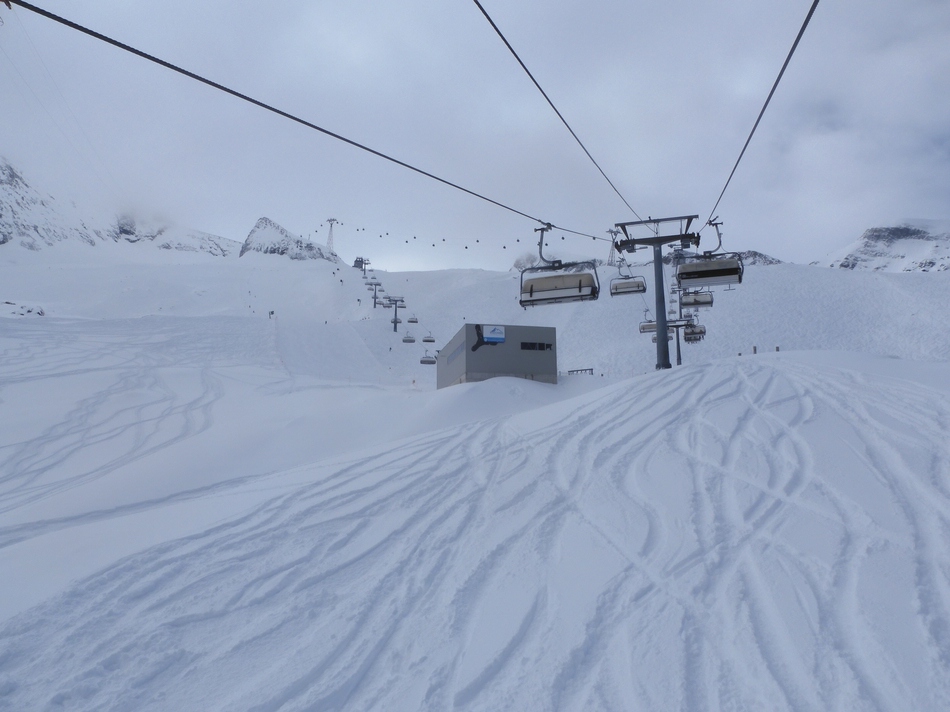 Bergfahrt mit der Sonnenkarbahn.