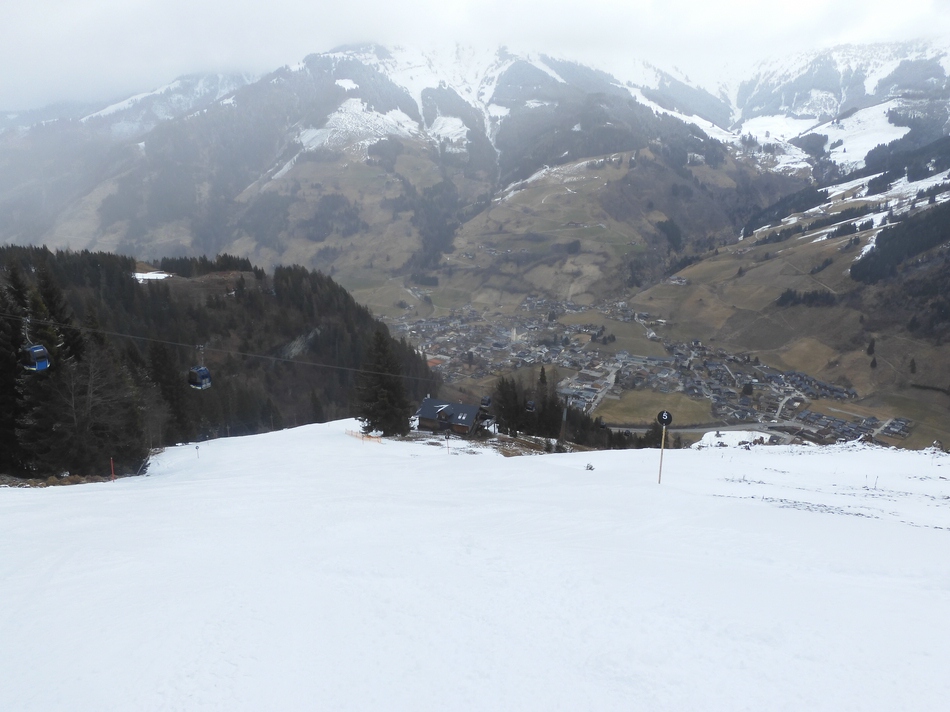 Daher schaue ich mir nun die zweite Talabfahrt an, nämlich jene zur Hochalmbahn.