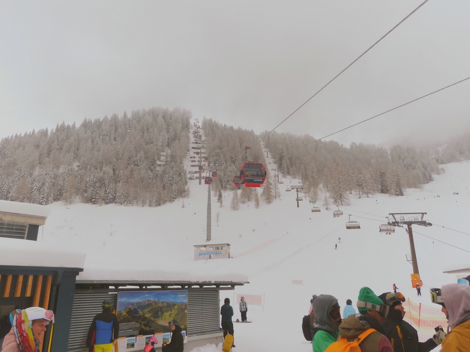 Die neue 10EUB Schwarzwand möchte ich mir natürlich auch nicht entgehen lassen.