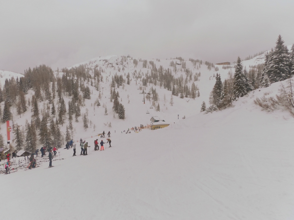Ein Shuttle geht noch: Vor uns der Powder Shuttle