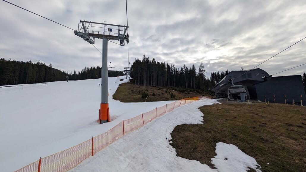 Frankreich Feeling zu sonst französischen Öffnungszeiten um erst 9 Uhr, heute schon um 8:30. Schade dass es rein geregnet hat die letzten Tage.