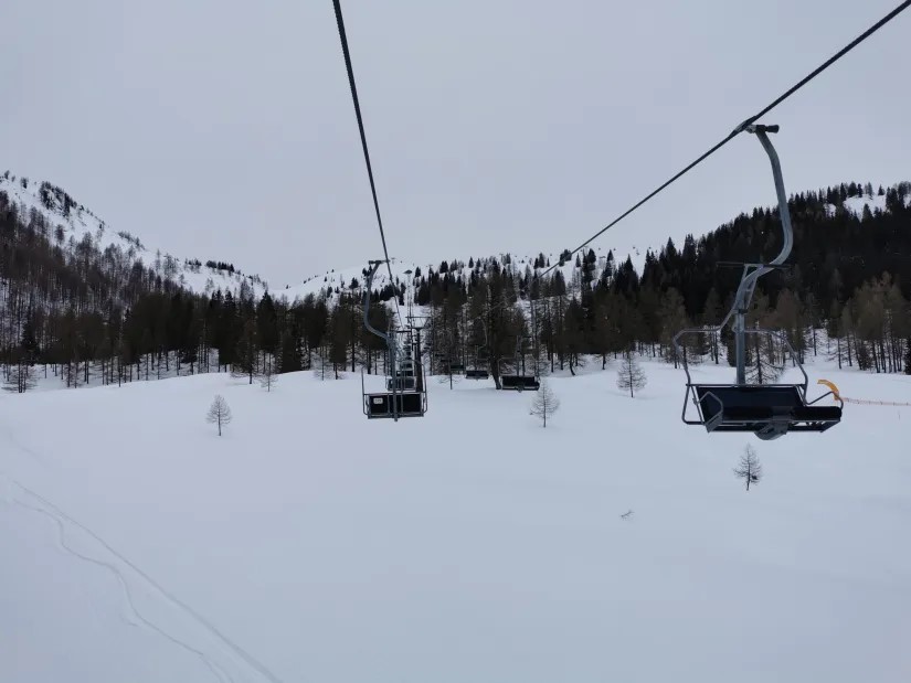 12. Endlich Doppelsesselbahn fahren.