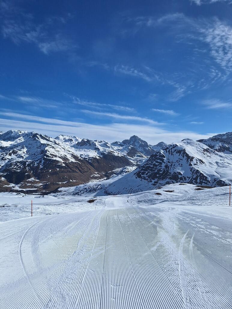 Rote Piste 1a - Standard Oben