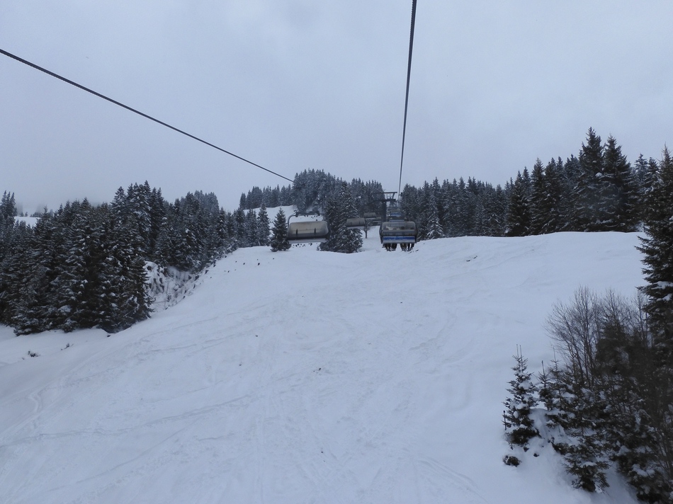 Da ich gerade bei Nostalgie bin: Den Sunliner kannte ich auch noch als Reiteralm-Schlepplift.