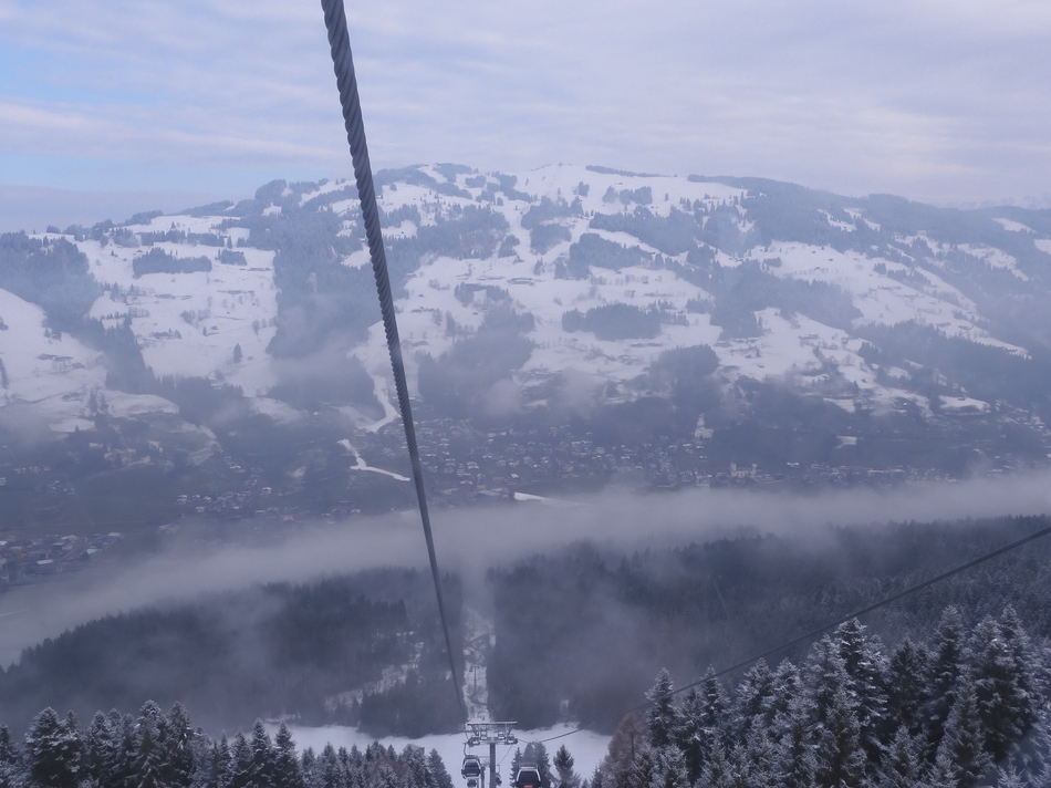 Bergfahrt mit der Skiweltbahn