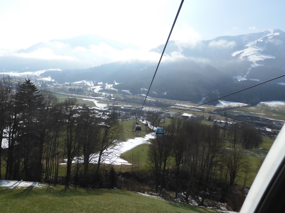 Bergfahrt mit der Gondelbahn Hochbrixen
