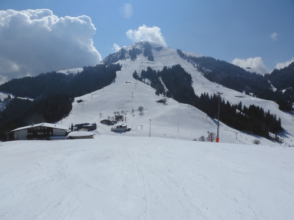 Wieder die Hohe Salve nachdem ich mit der sehr kurzen EUB Hans im Glück bergwärts gefahren bin.