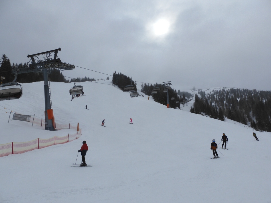 Eine Sonnenminute bei gleichzeitigem Regen bei der Kettingbahn.