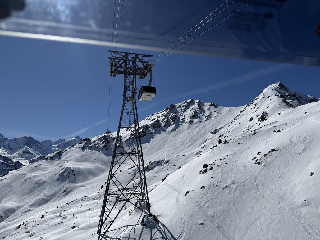 Die Fahrt mit der PB «Espace Weisshorn» ist laaang...