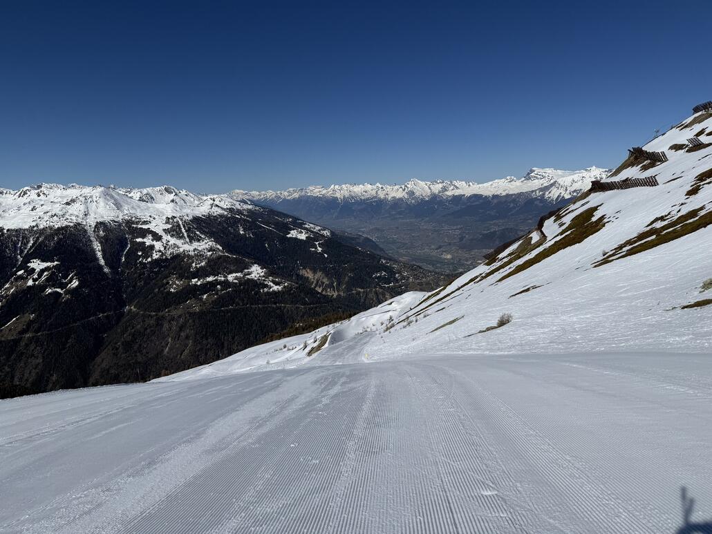 Die rote Illhornabfahrt am Morgen noch extrem hart, aber immerhin recht griffig!