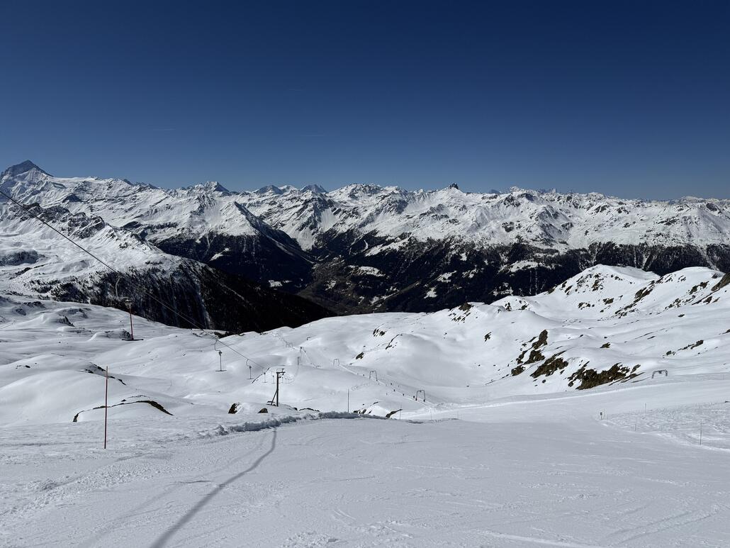 Die Pisten am 2-SL «Col des Ombrintzes» wissen sehr zu überzeugen. Genial!