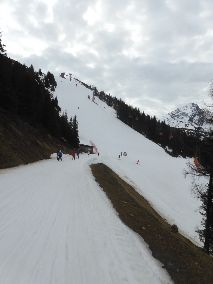 Später wird die Gipfelbahn anvisiert.