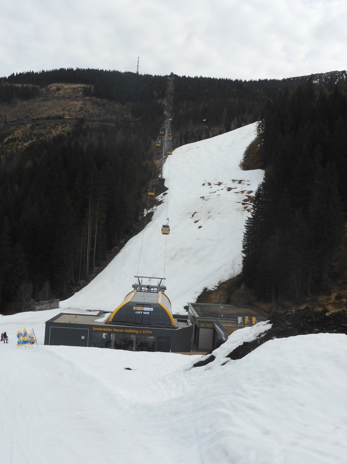 Die neue Senderbahn habe ich bei der Gelegenheit auch gleich einmal abgelichtet.