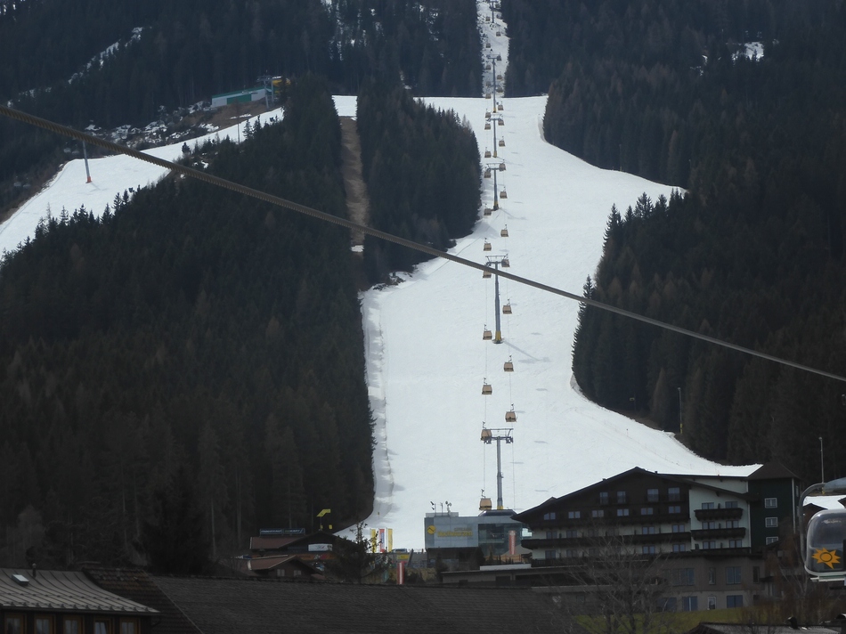 Es folgt die Gipfelbahn Hochwurzen.