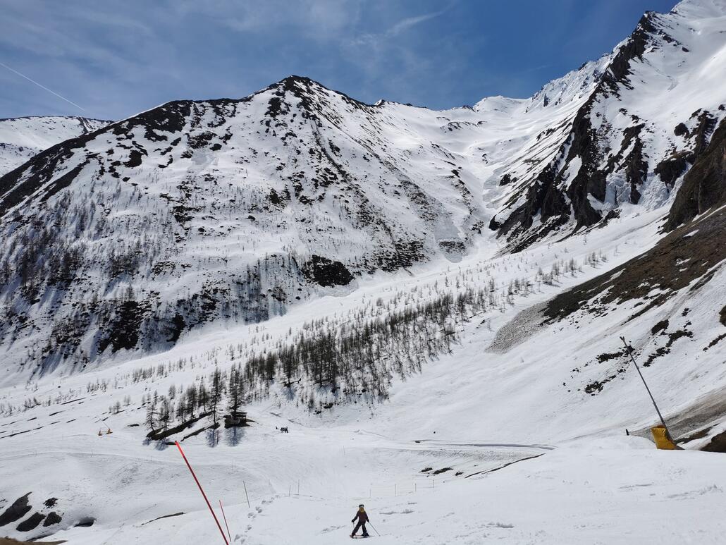 10. Dann gehts schon hinunter nach Samnaun.