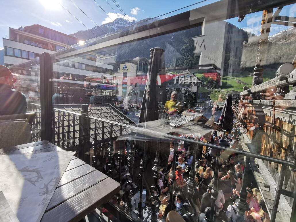 18. Noch einen Platz an der Sonne erwischt. Als Ausgleich für die Höhenmeter brauche ich erstmal eine ordentliche Kalorienzufuhr. :)<br />Super wars.