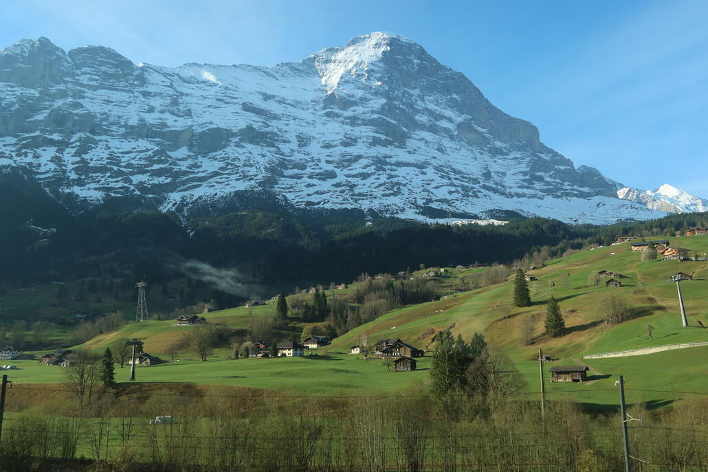 Toller Kontrast von Frühling zu Winter