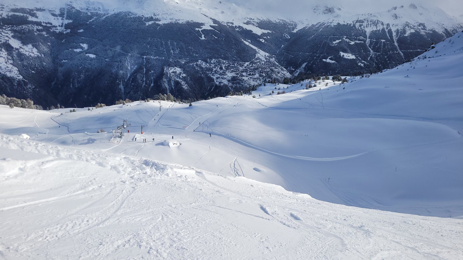 Zusätzliche schwarze Piste am Sessellift oben
