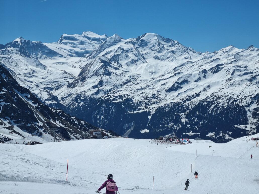 Im Chauxbereich mit Blick auf den Combin, ausserdem sieht man das Waterslide Event