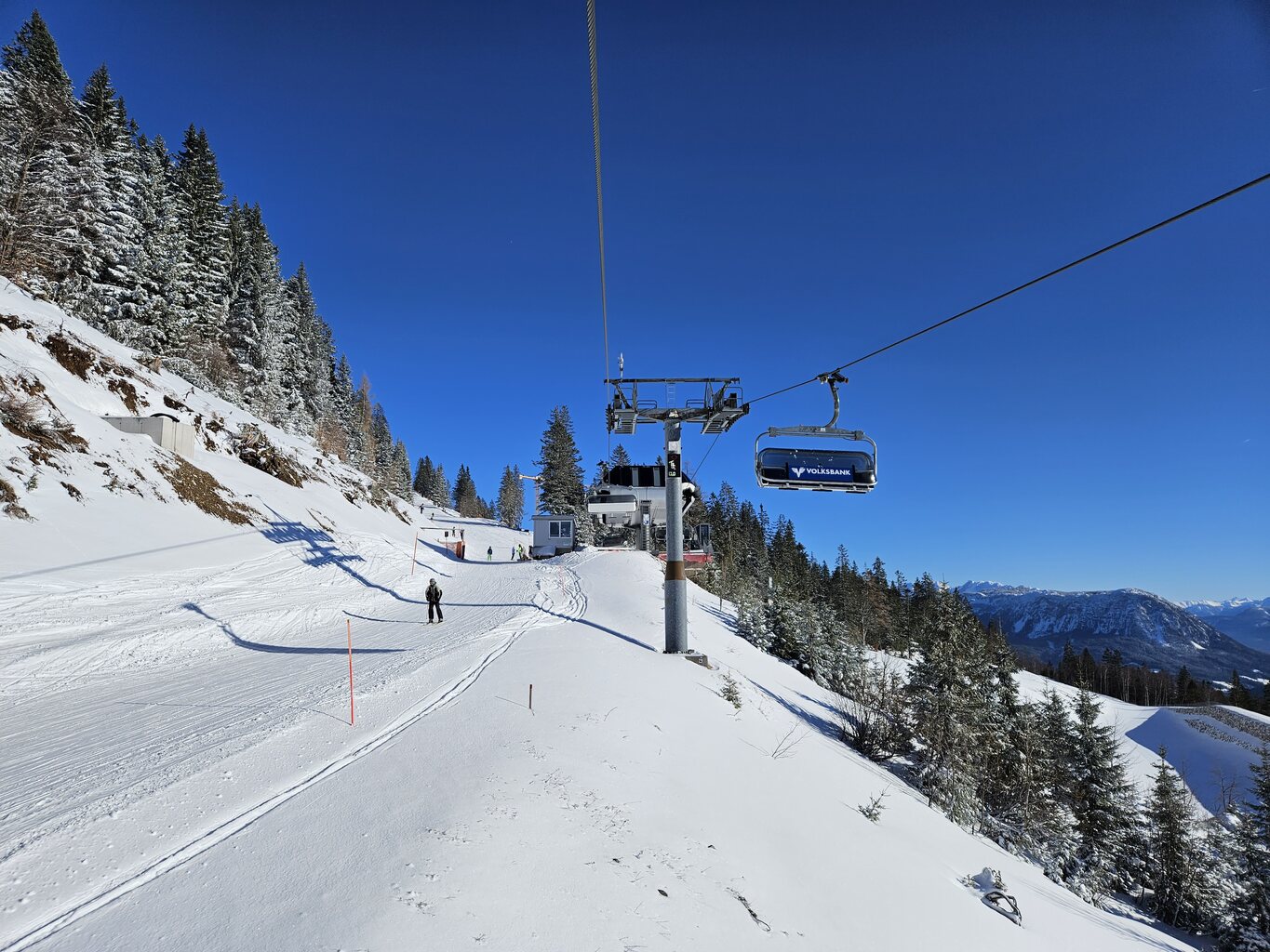 Kurz vor der Bergstation des Loserjet. Dahinter leicht links ist ein Kran zu erkennen wo es etwas später hin geht.