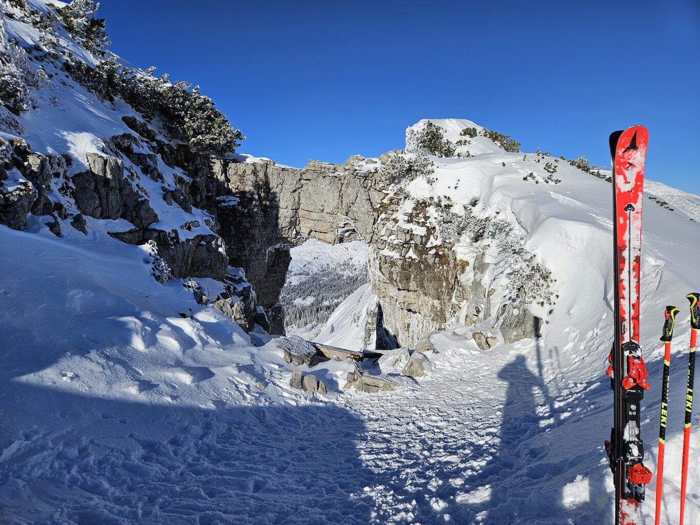 Nach einem kleinen Aufstieg ist der Namensgeber der KSB erreicht.