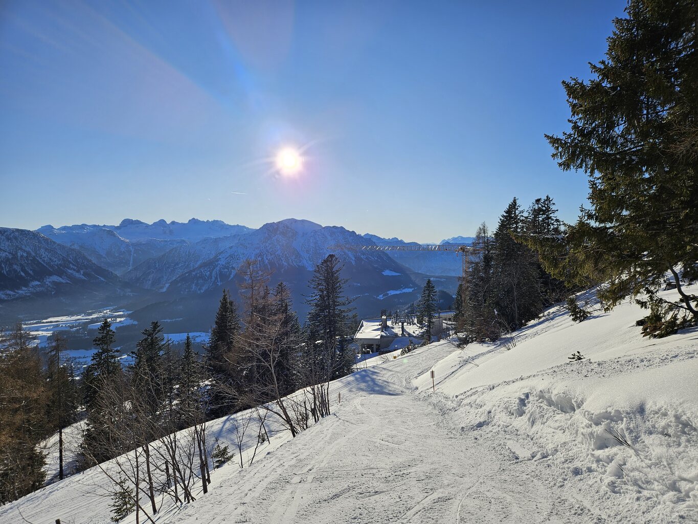 Wir kommen der Sache näher und falls noch wer grübelt. Nächstes Jahr wird Gegondelt und zwar von Bartholet welche die erste Anlage in Österreich sein wird.