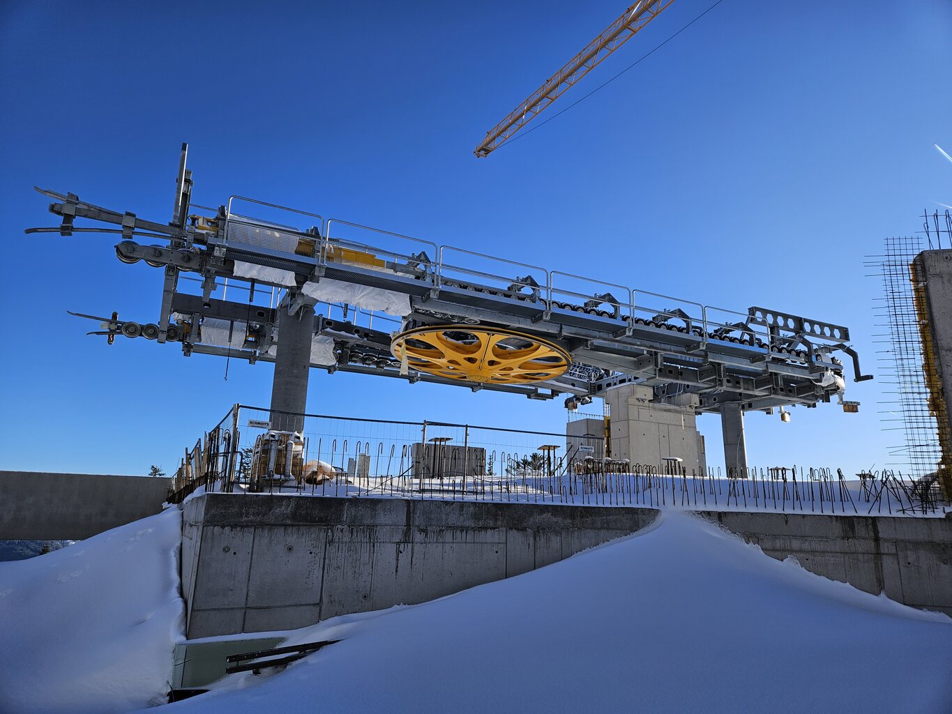 Mit Bartholet bin ich noch gar nicht vertraut. Die Schweizer Kollegen hingegen sollten schon am Klang des Kuppelns wissen was es ist.