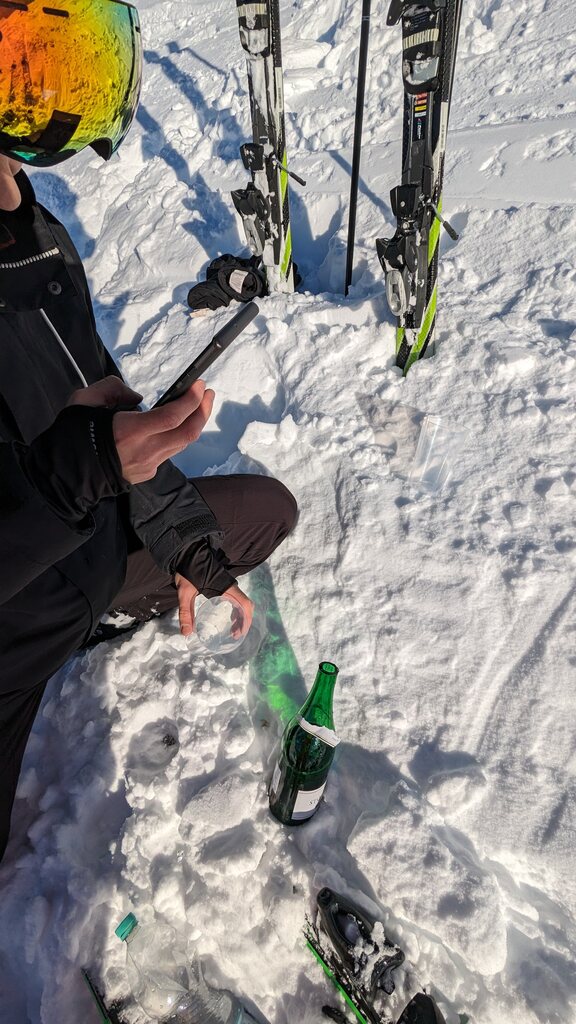 Tunnel Piste mit Sekt zum Abschluss des Tages