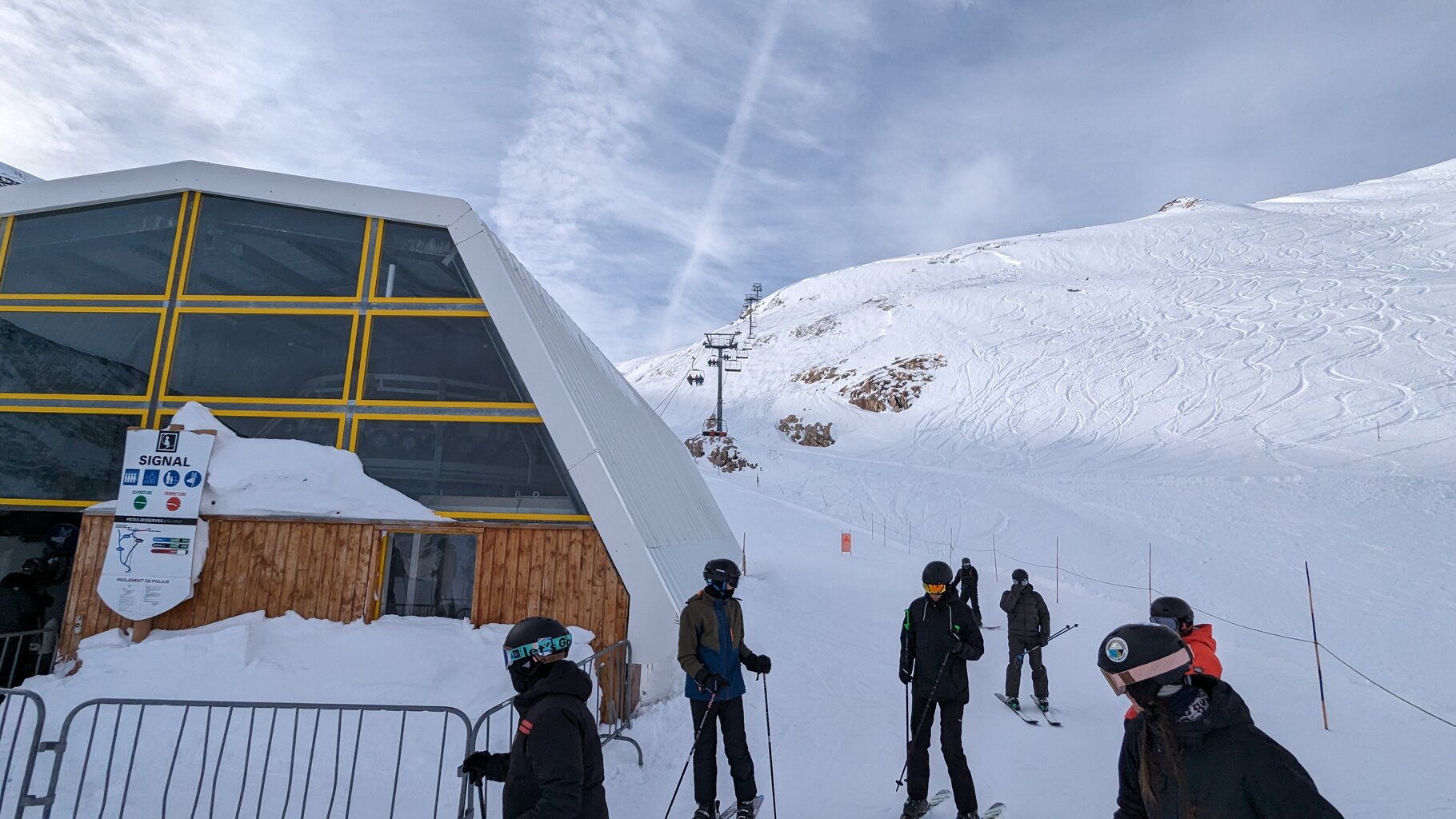 Den Signal 4er Sessel gibt es wieder, mit toller Abfahrt