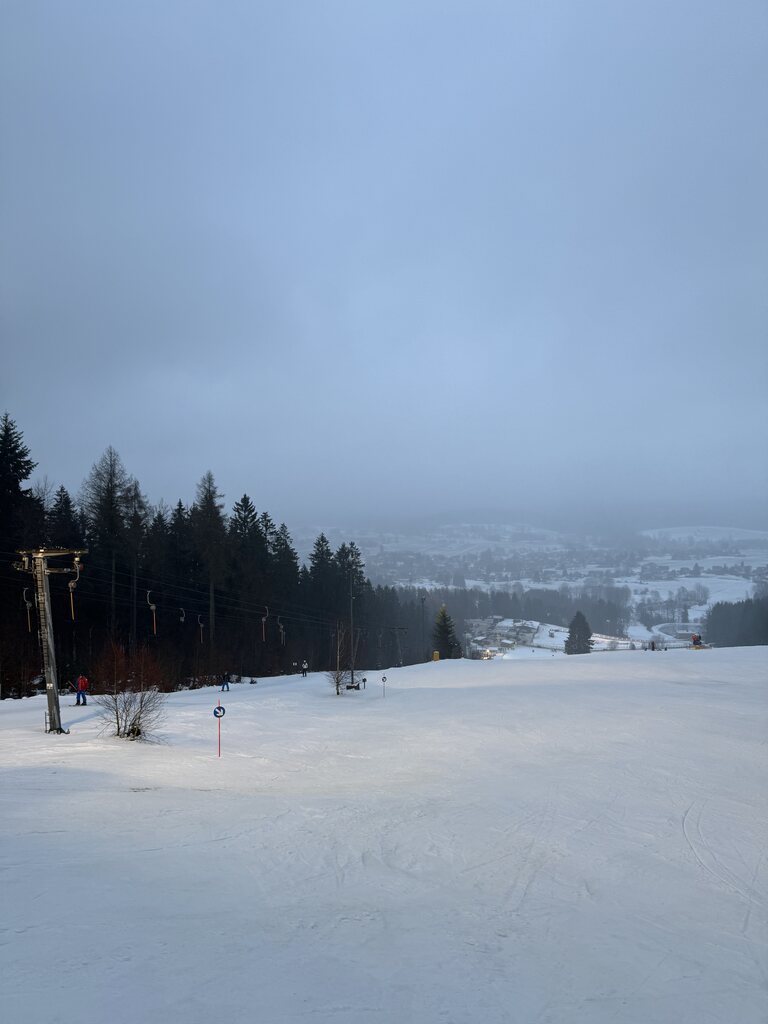 Montag da war es regnerisch, Piste aber erstaunlich gut