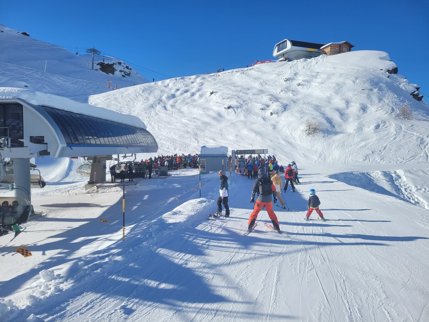 Hallo Verbier. Kapazitätsstarke KSB und in Kurve aussen anstehen machten es erträglich