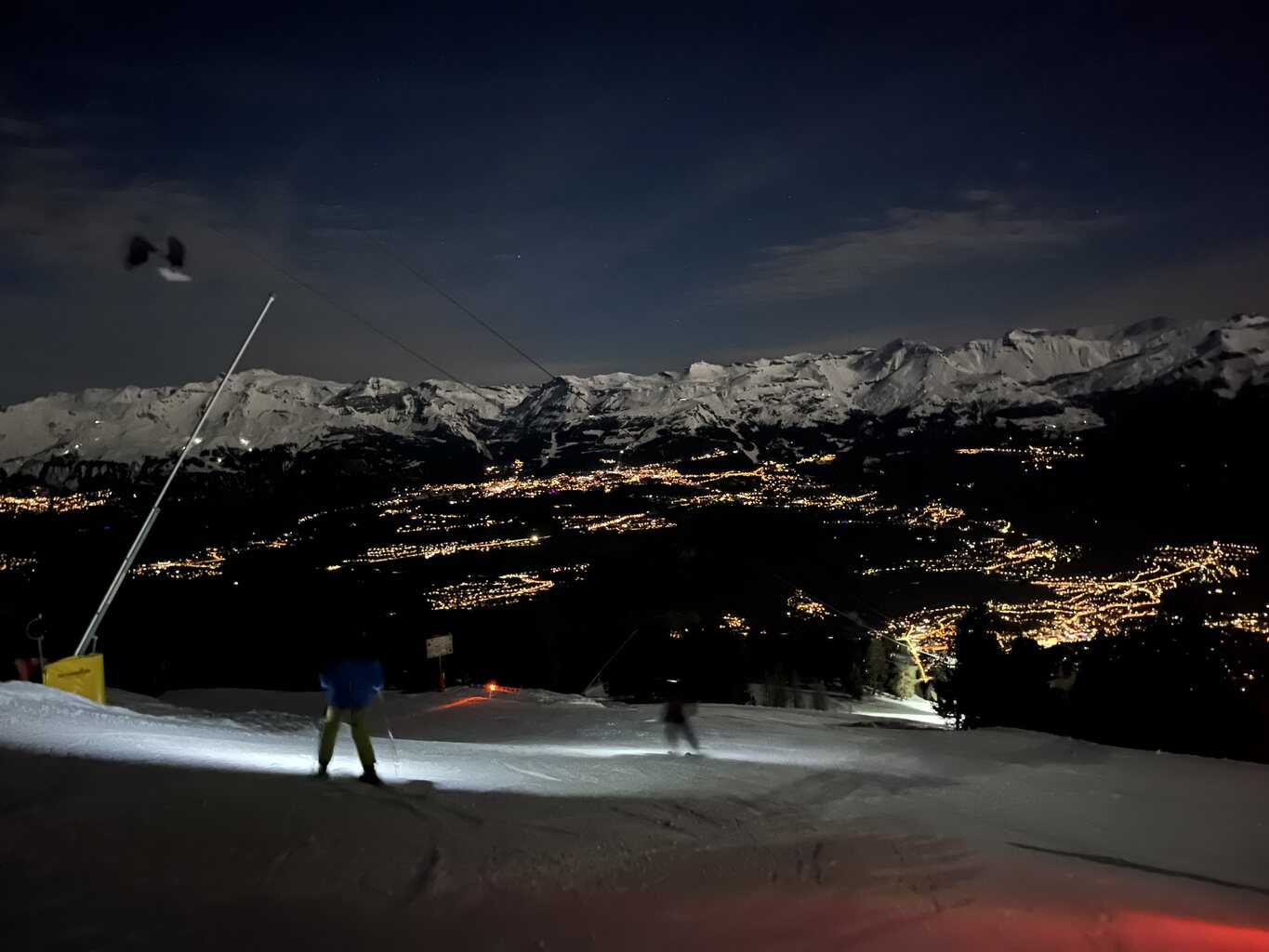 Weiter unten auf der roten Piste in Richtung Mittelstation Sigeroulaz.
