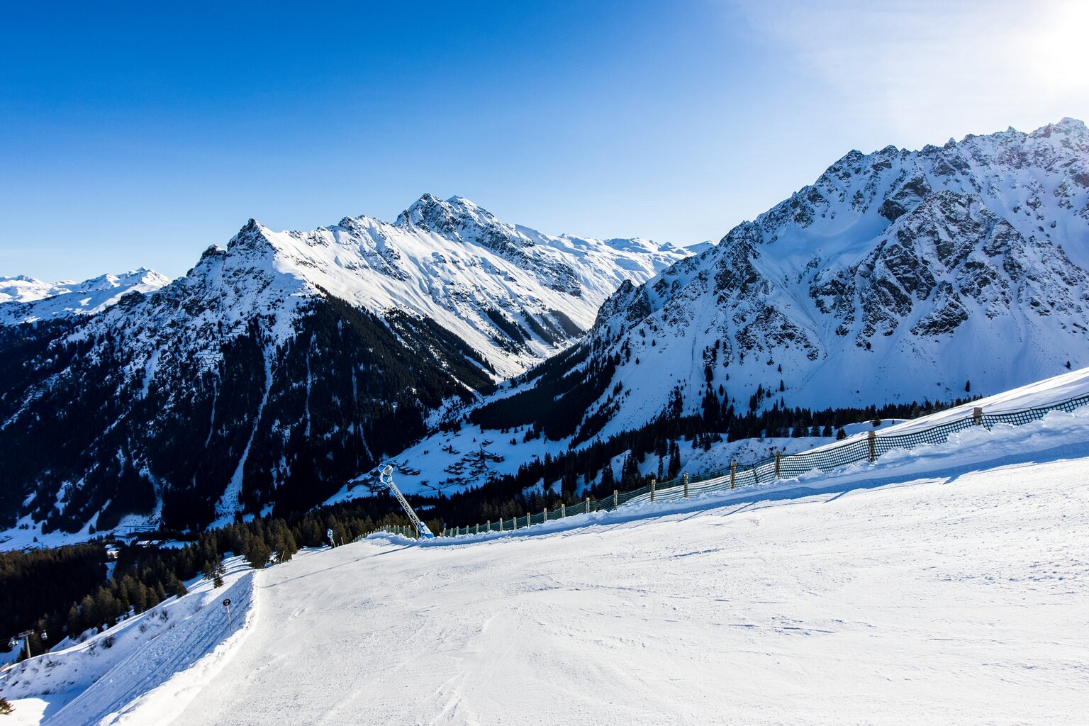 Die 10 "Kristallabfahrt" ist richtig knackig und landschaftlich richtig exponiert.