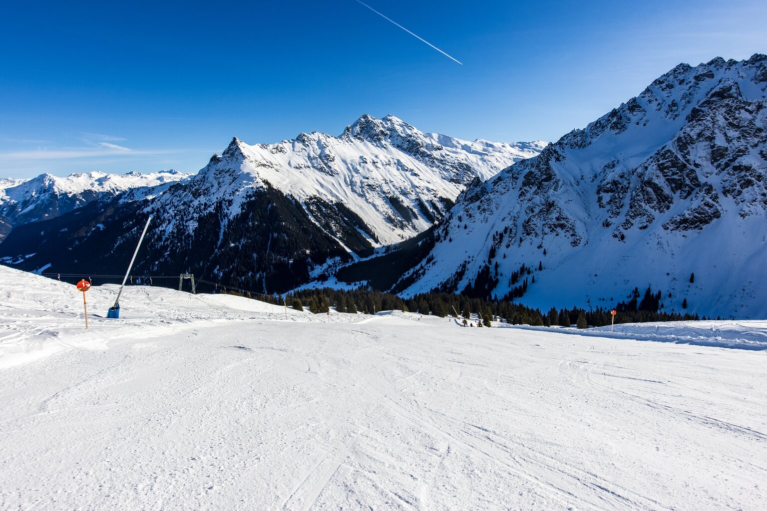 Die 1 neben dem Schlepplift "Valzifenz" fährt sich auch super.