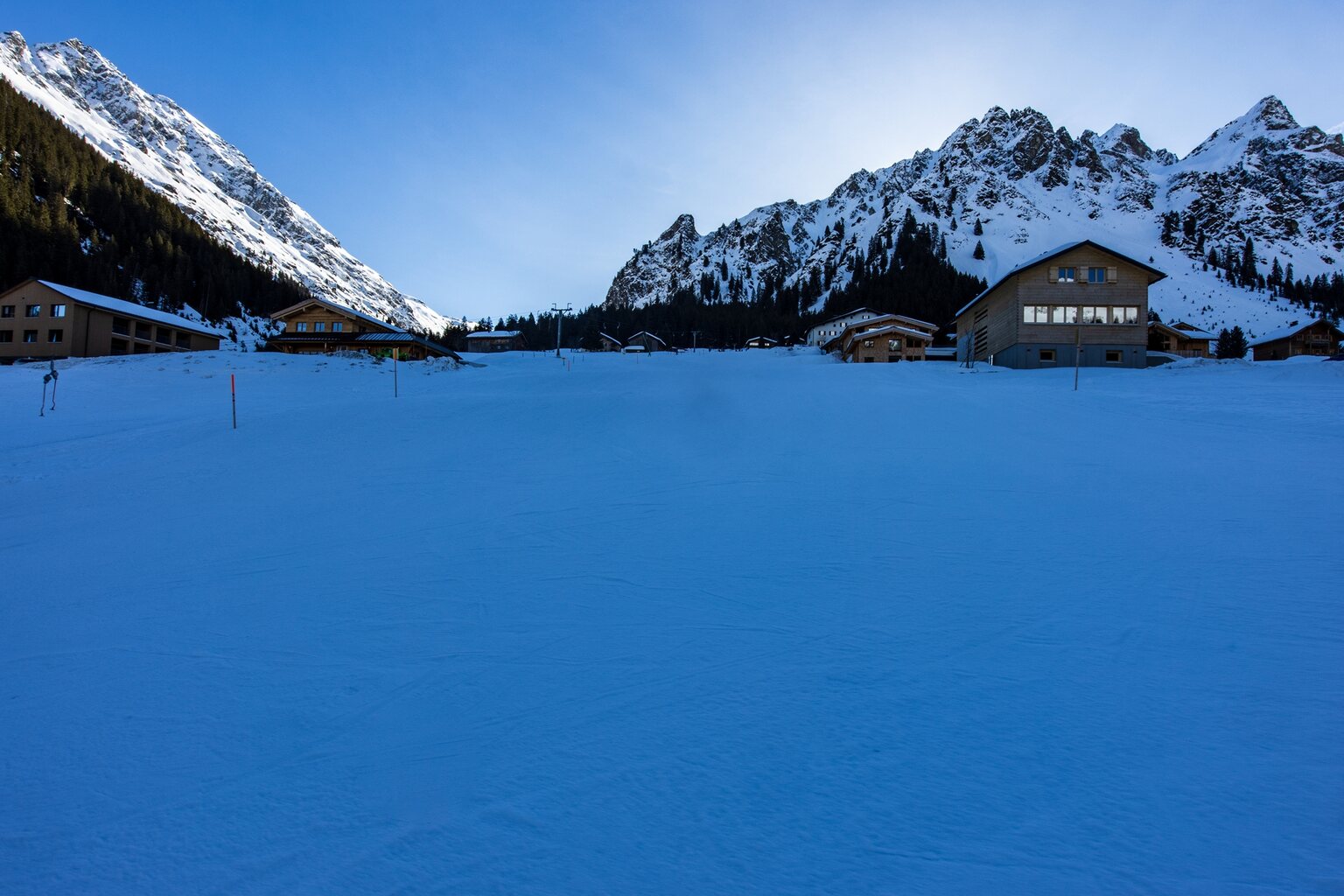 Den "Übungslift Vergalden" nehmen wir auch noch mit. Coole Unterkünfte rund um den Lift.