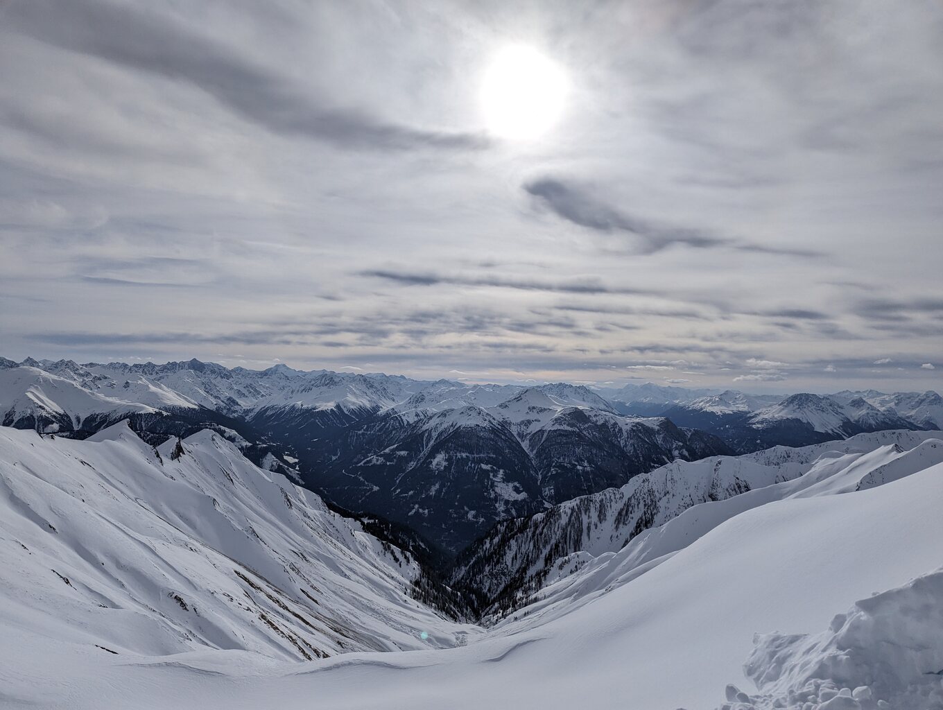 Panorama gen Süden vom Pezid