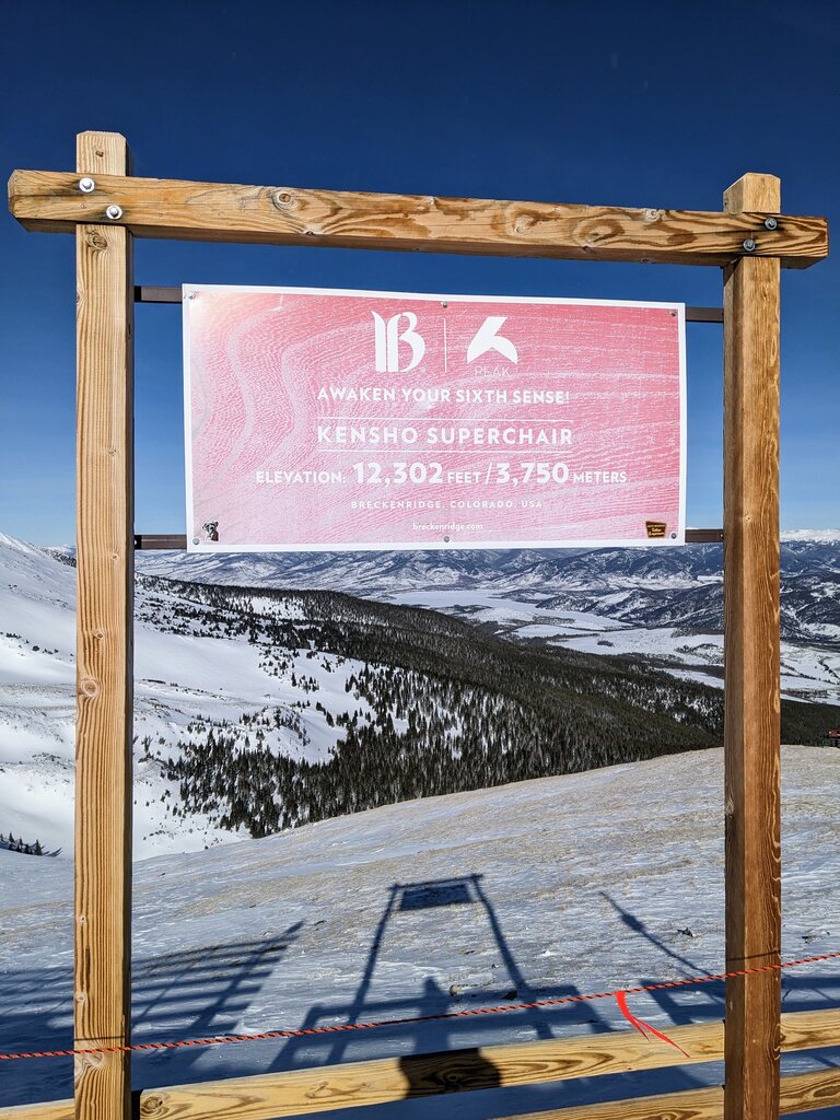 ^ On top of Kenshoo Super Chair. Die Luft wird immer dünner :D