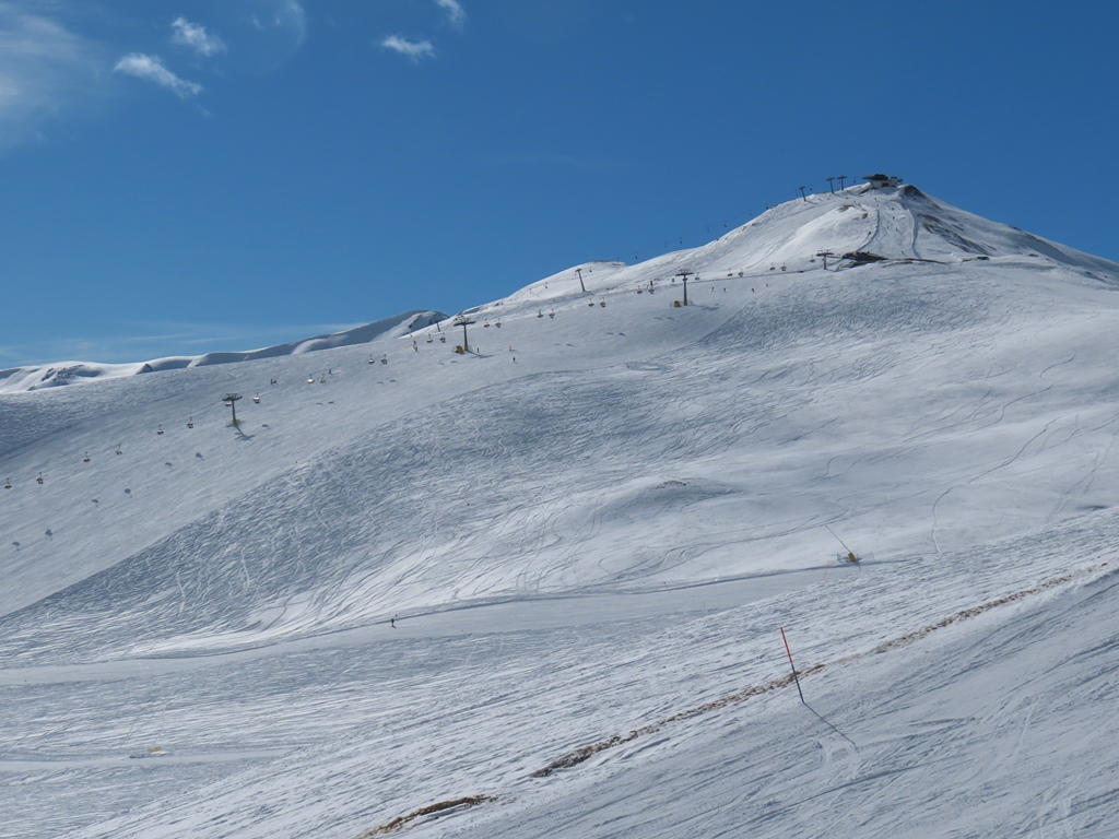 Die Bergstation der Blesaccia 2 - Sesselbahn ist mit knapp unter 2800 Metern der höchste Punkt im Skigebiet.