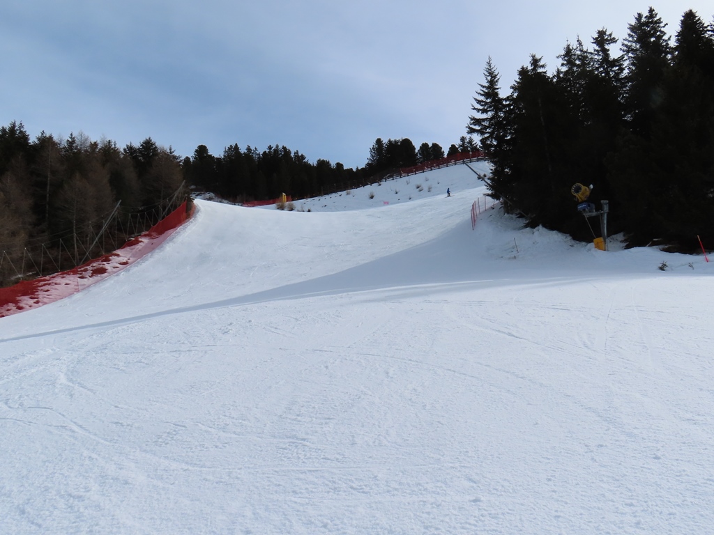 Blick nach oben von der gleichen Stelle