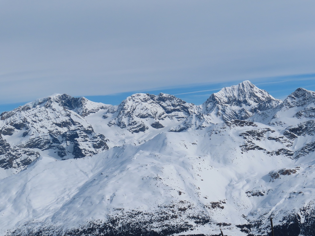 Ortler, Mont Zebru und Königsspitze. Genau die Rückseite von dem Anblick, den man von Sulden auf die drei Berge hat.