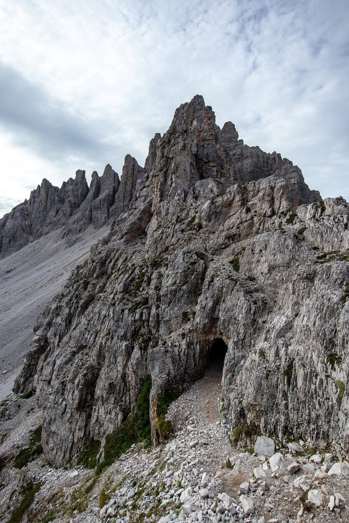 Paternkofel mit Stolleneingang.