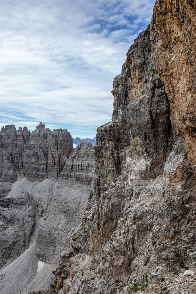 Vom Klettersteig selbst habe ich leider nur wenige Bilder, im Prinzip geht es hier rechts an der Wand immer weiter nach oben.