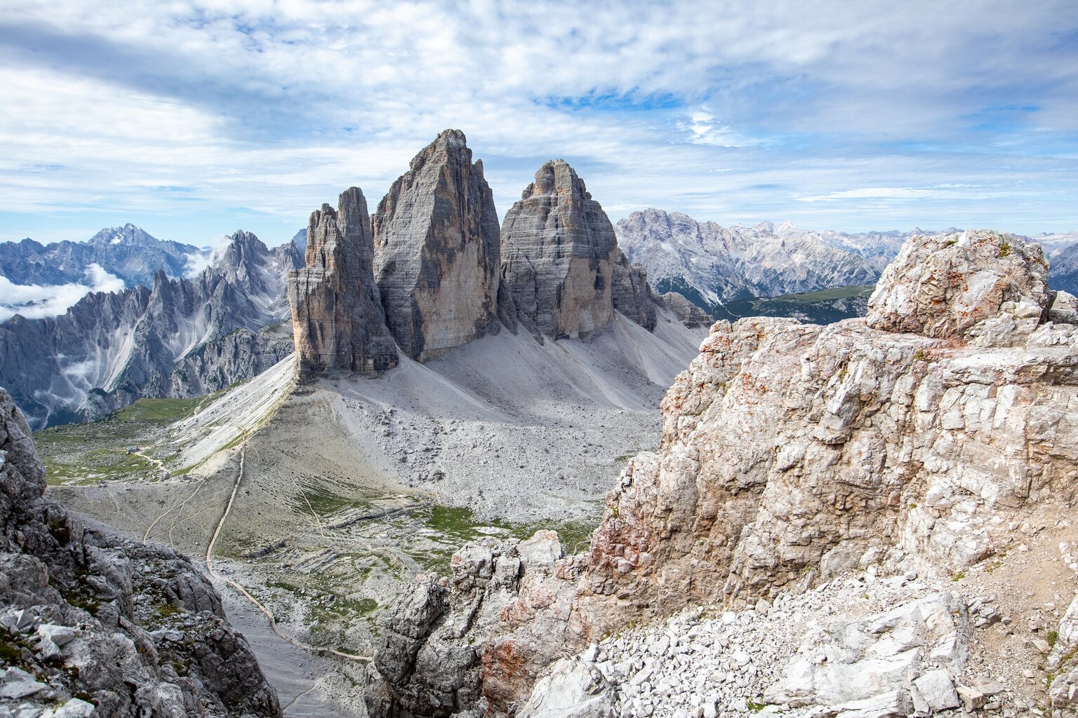 Auf dem Paternkofel angekommen wird man direkt mit einer genialen Aussicht belohnt.