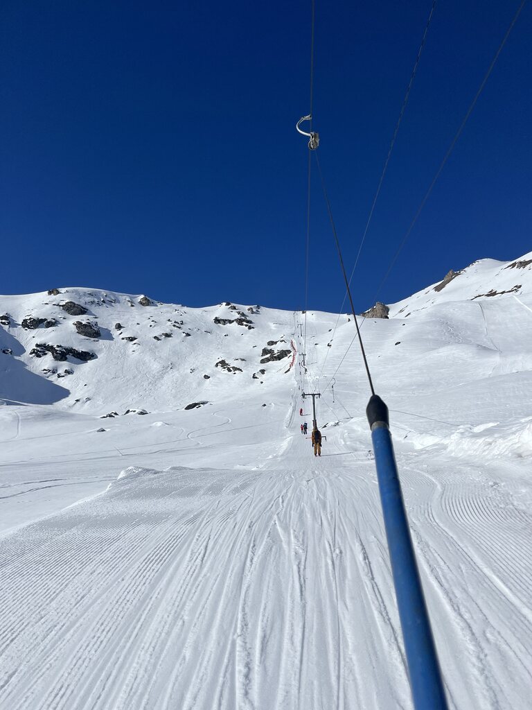 Festgefahren am Skilift Arpilles