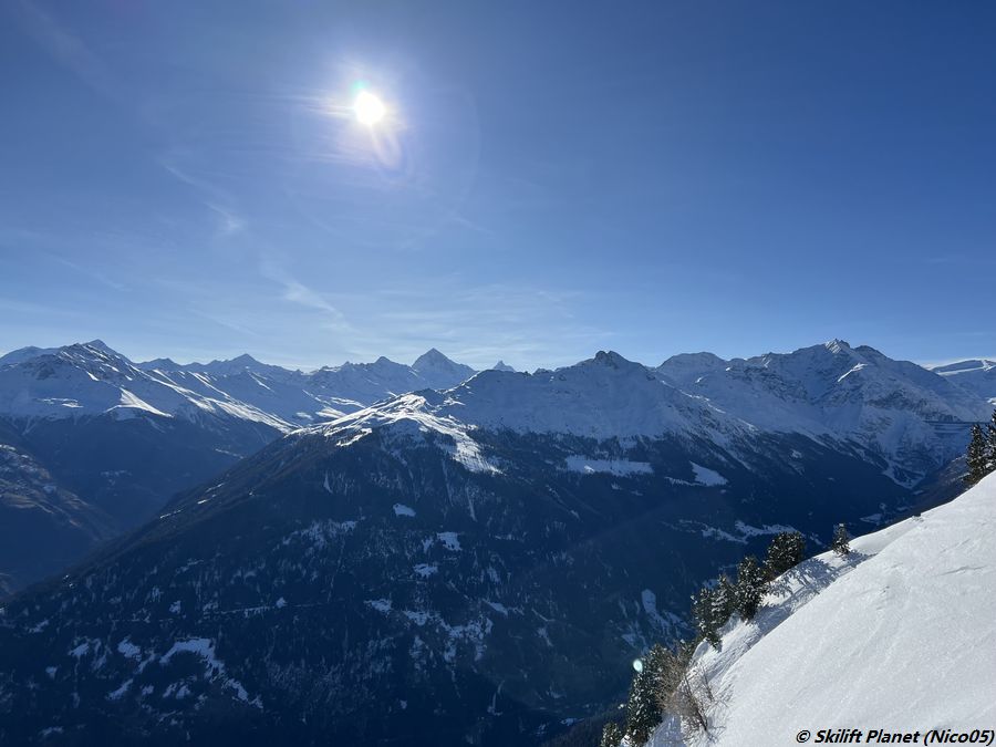 Zoom auf Weisshorn, Zinalrothorn, Dent-Blanche und Matterhorn