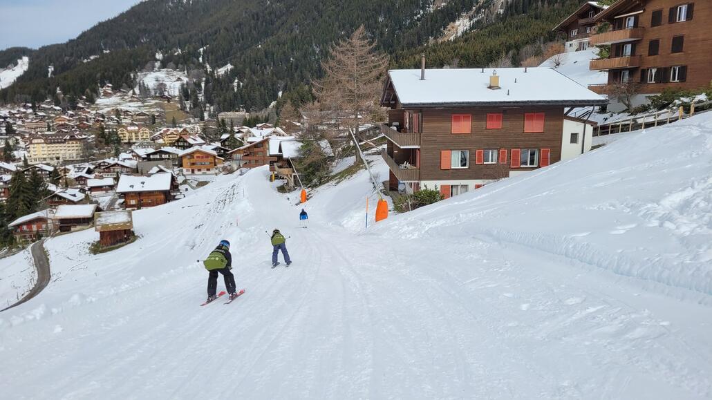 Einer der vielen Gegenanstiege der Talabfahrt nach Wengen