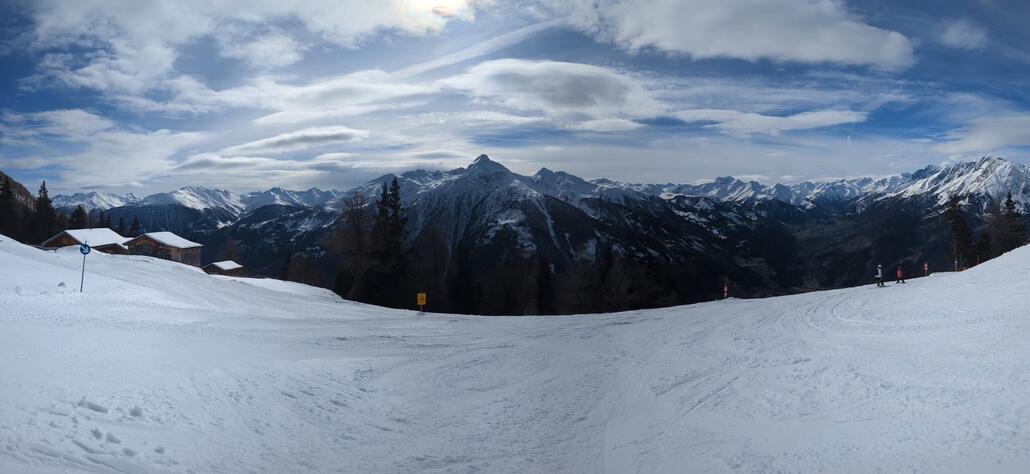 PXL_20240314_133707734.PANO.jpg (251.7 KiB) 2791 mal betrachtet Am Goldried 2